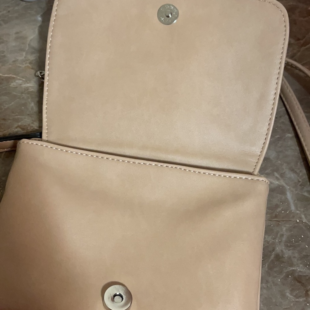 Purse - Picture 3 of 4